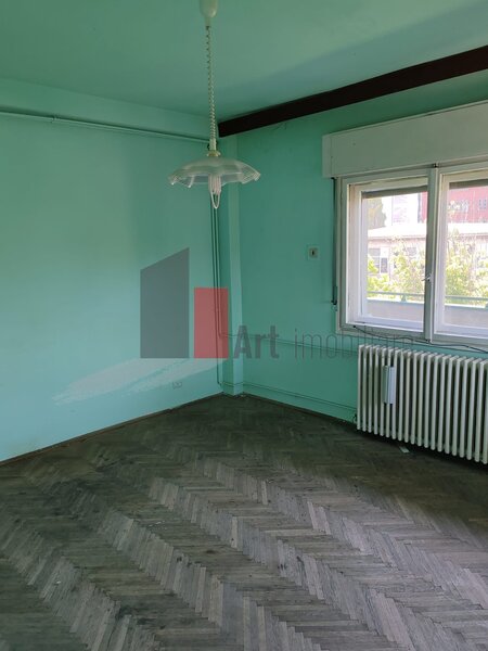 Cotroceni Apartament 3 camere + camera supliemntara, garaj si boxa