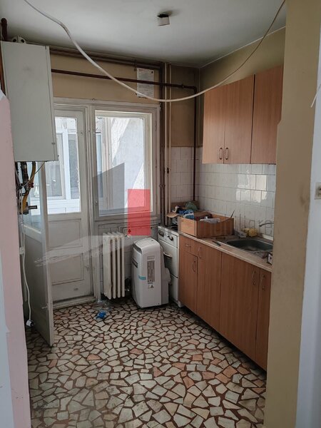Cotroceni Apartament 3 camere + camera supliemntara, garaj si boxa